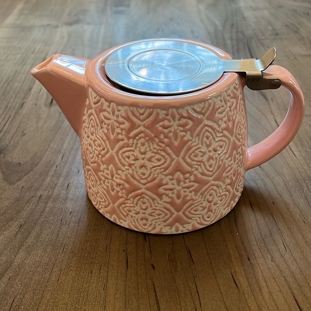 Pinky Up 8191 20 oz Harper Marrakesh Teapot EUC in Pink